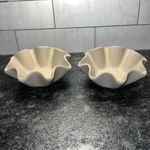 Pampered Chef Tortilla Taco shell stone bowls. Set of 2. Believed to be new